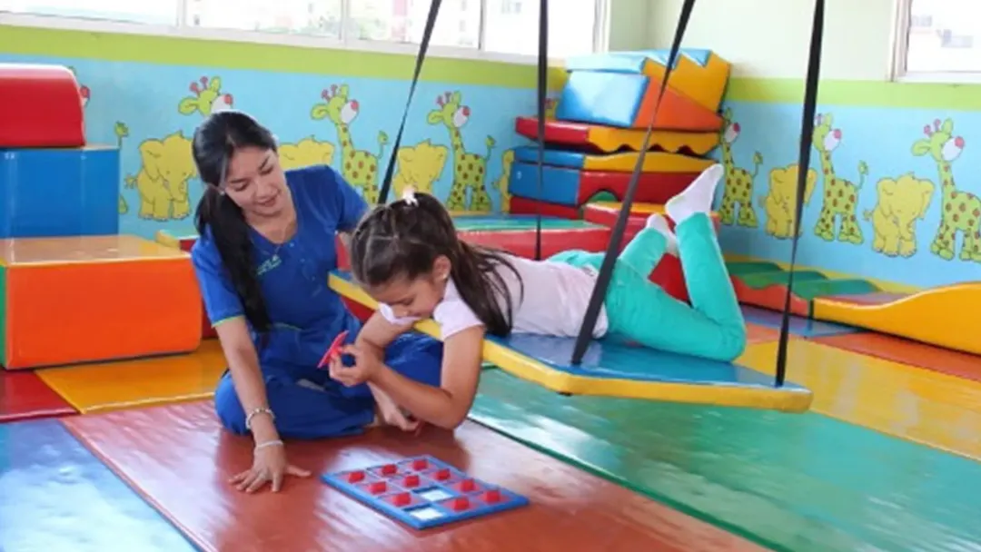 Terapia ocupacional infanto juvenil, reflexión sobre el juego, terapia efectiva y competencias para el desempeño