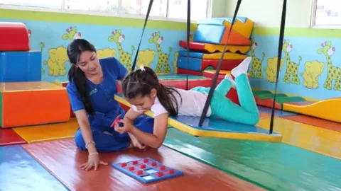 Terapia ocupacional infanto juvenil, reflexión sobre el juego, terapia efectiva y competencias para el desempeño