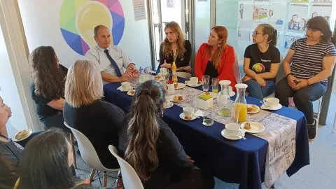 Diálogo con Gobernador Regional